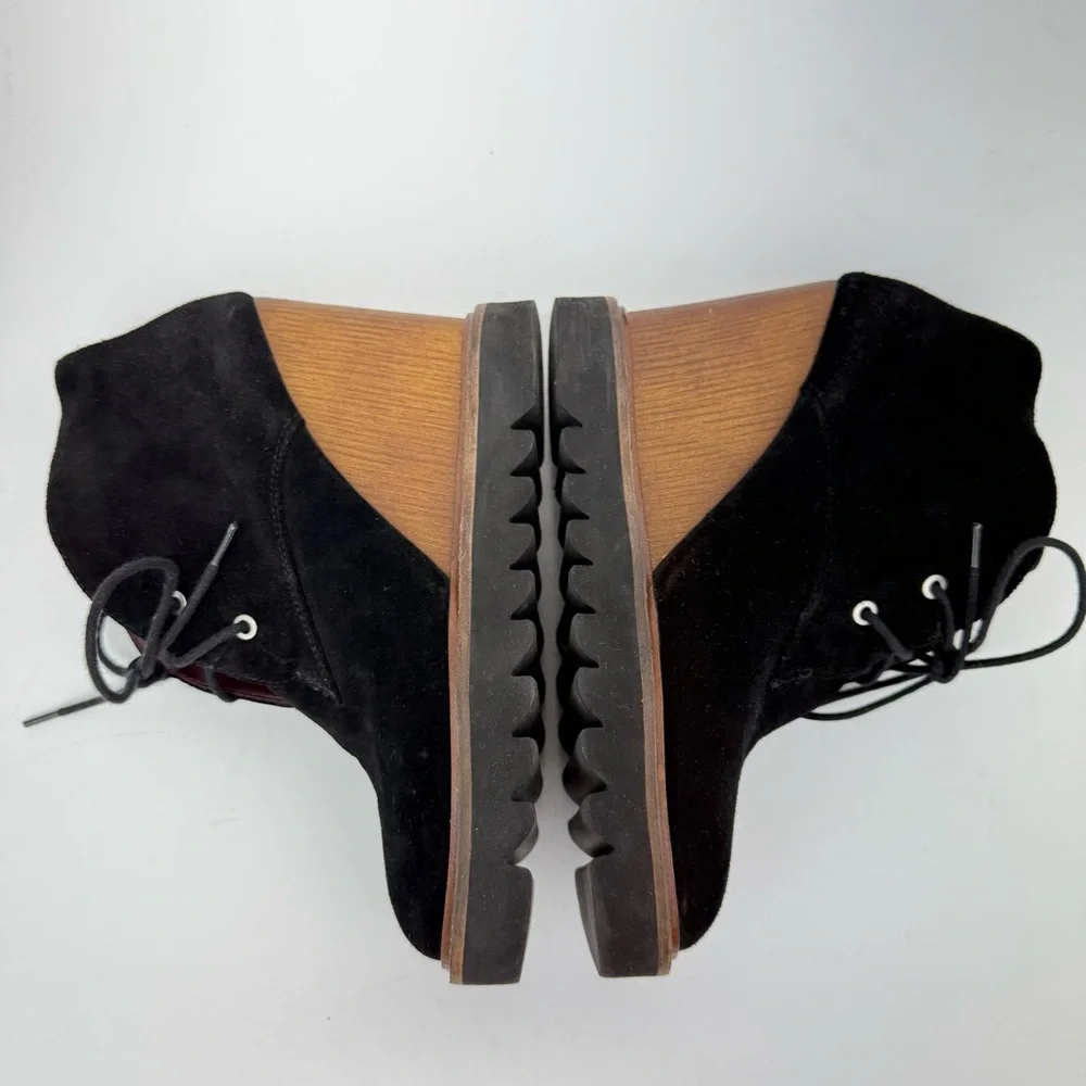 BCBGeneration size 9.5 Women’s Black Suede Leather Lace Up Wedge Booties
